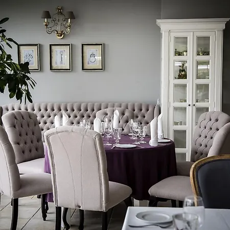 Riviera Airport Modlin Olszewnica Nowa