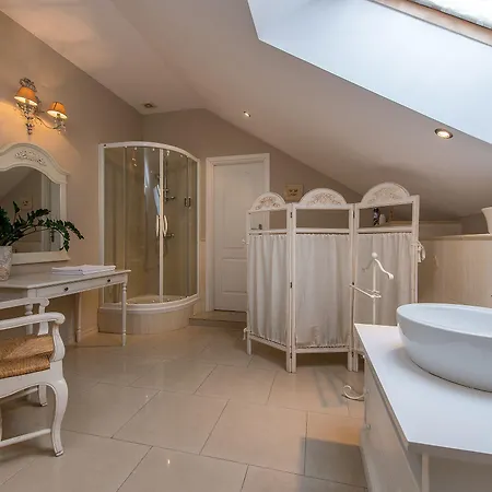 Riviera Airport Modlin