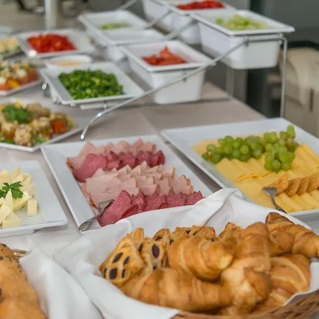 Riviera Airport Modlin 4*