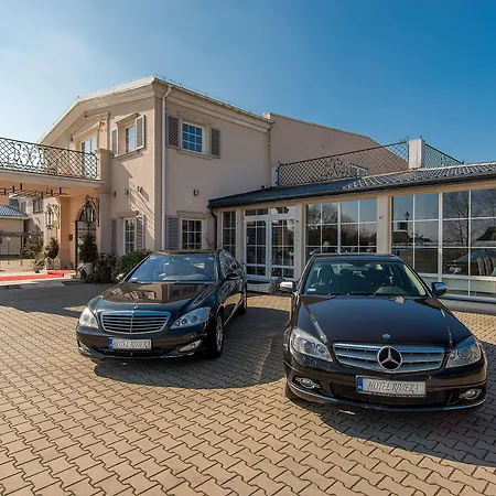 Riviera Airport Modlin