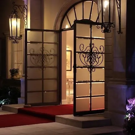 Resort Riviera Airport Modlin 4*