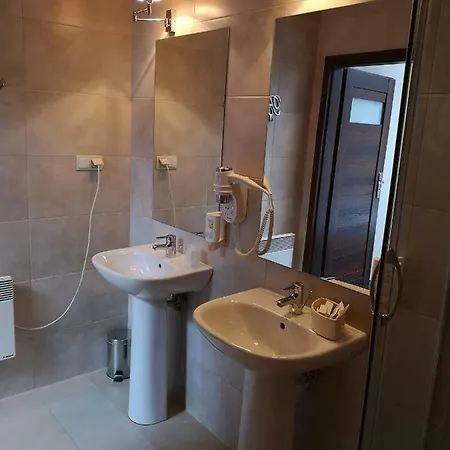 Resort Riviera Airport Modlin