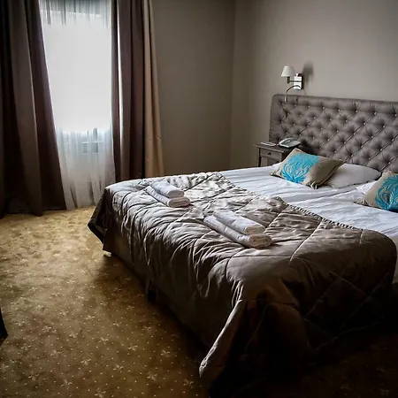 Riviera Airport Modlin