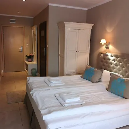 Riviera Airport Modlin Resort