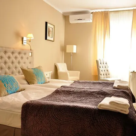 Resort Riviera Airport Modlin Olszewnica Nowa