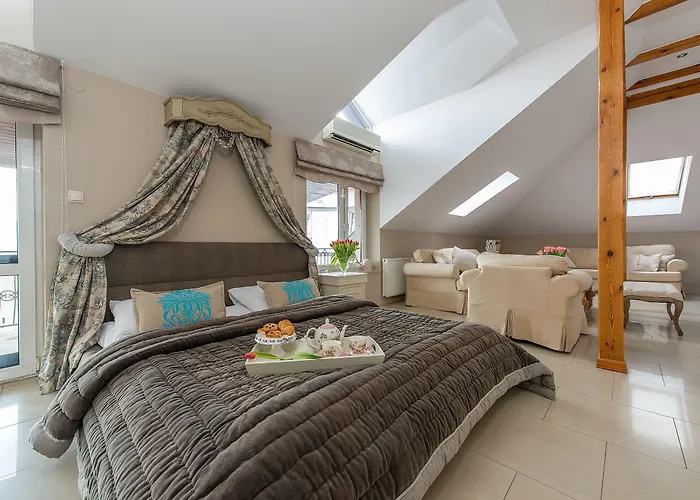 Riviera Airport Modlin Olszewnica Nowa