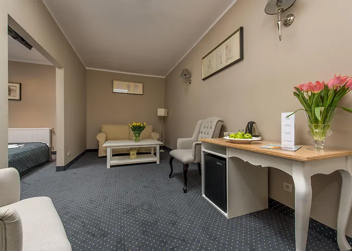 Riviera Airport Modlin 4*