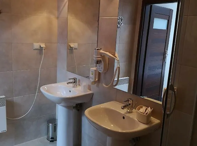 Resort Riviera Airport Modlin